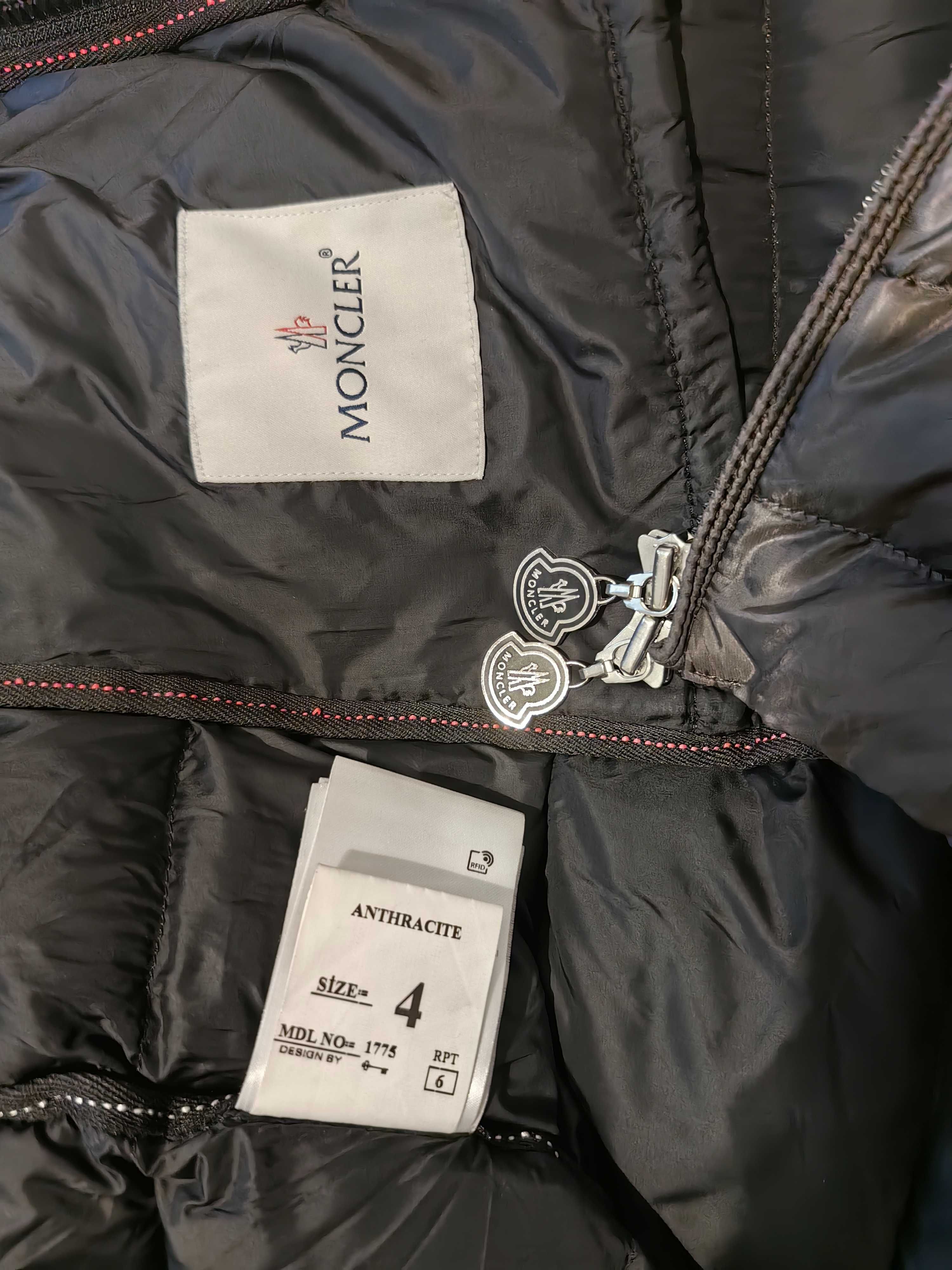 Яке Moncler Оригинално размер 4