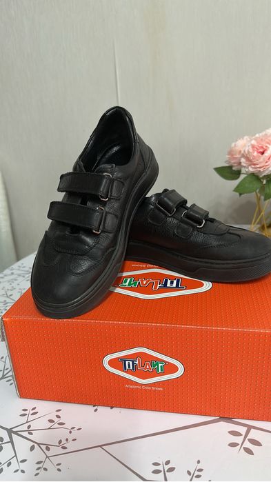 Продам детские кожаные туфли