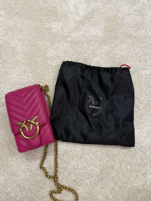 Чисто нова оригинална чанта Pinko love one chevron nappa leather case