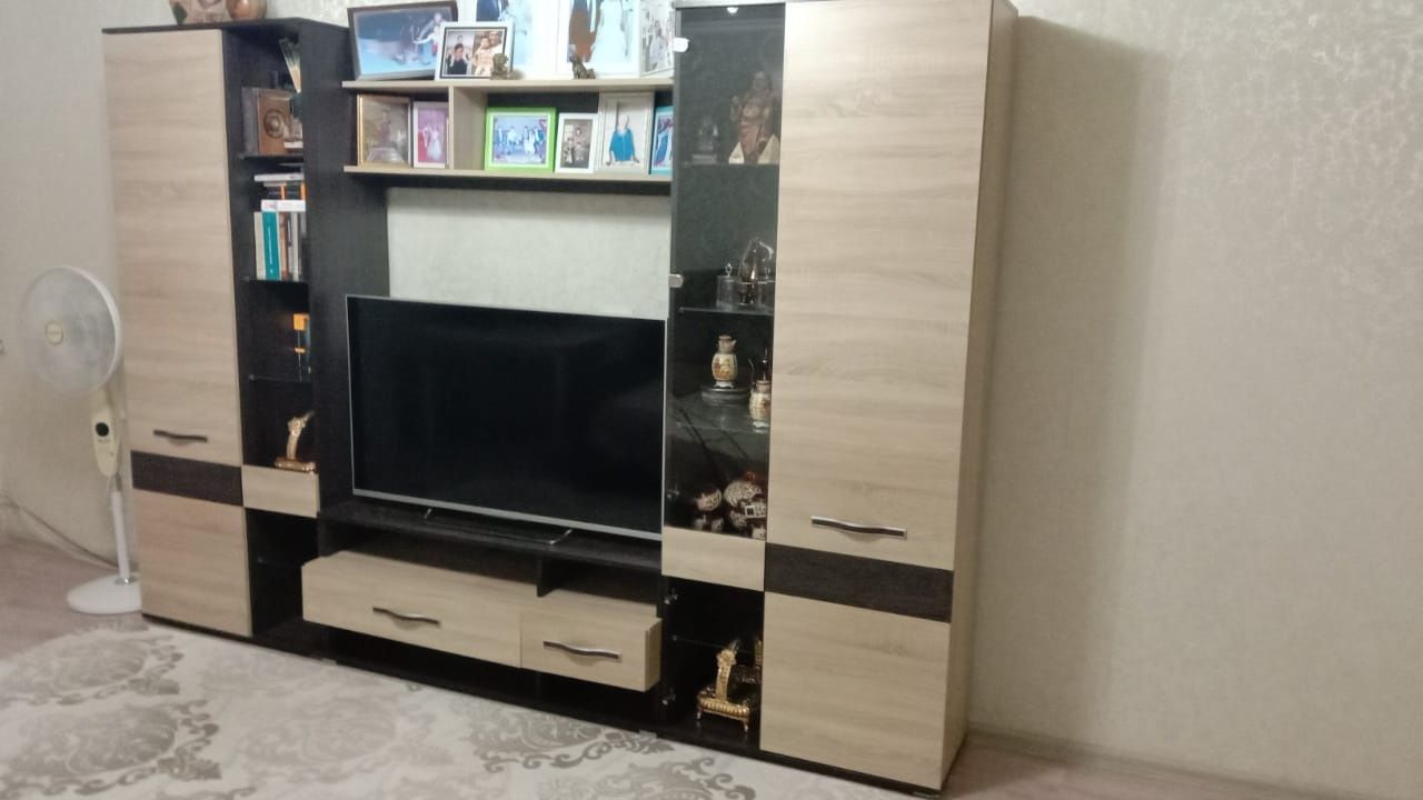Продам шкаф для зала