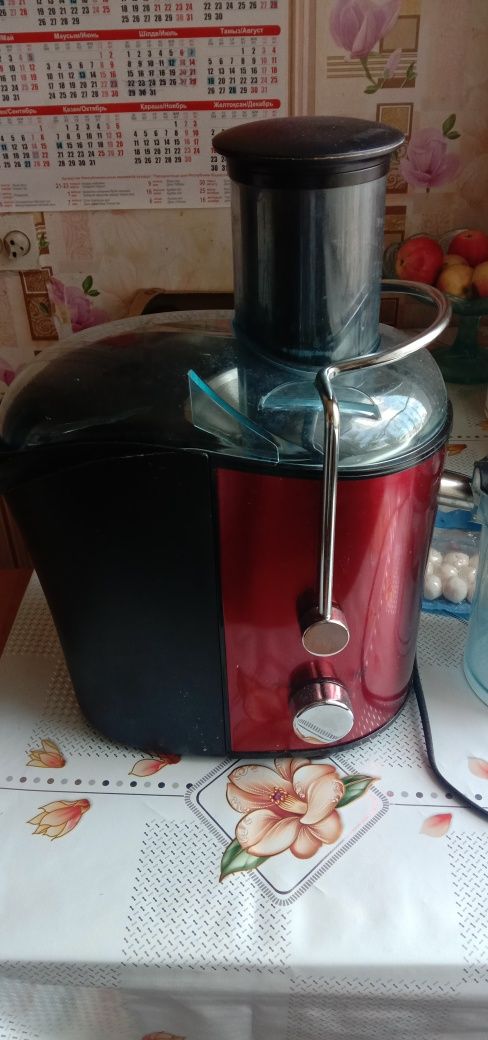 Продам соковыжималку