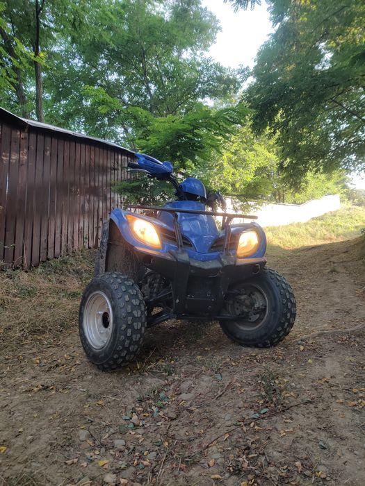 ATV Kymco de 300cc 1000€ ușor negociabil