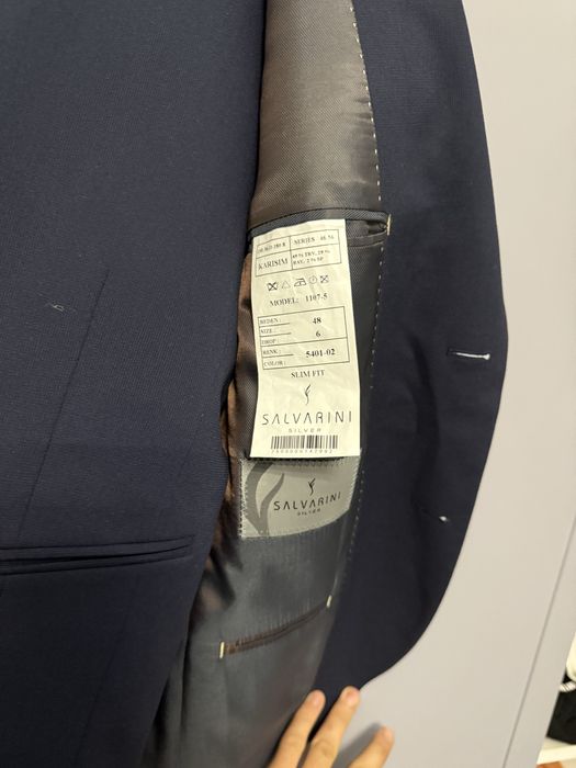 Костюм размер M не одевалось новая тройка