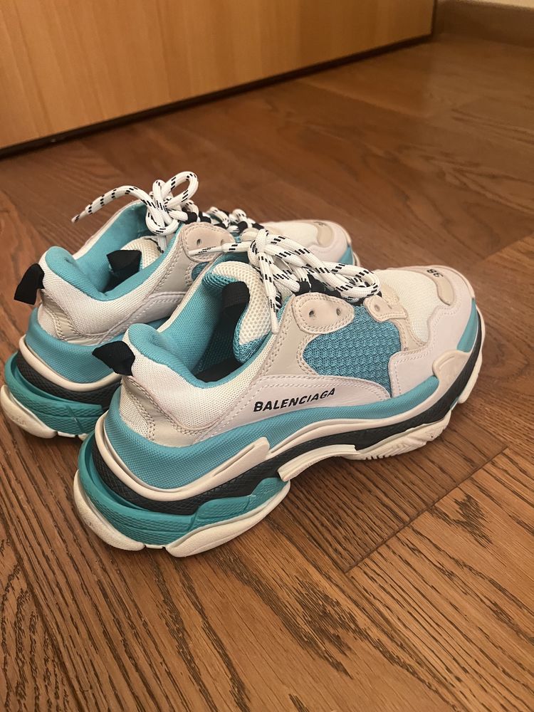 Vand Balenciaga Triple S, mărimea 38, culoarea turquoise