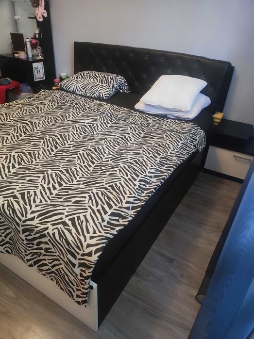 Спалня с матрак (двулицев)Без подматрачна рамка