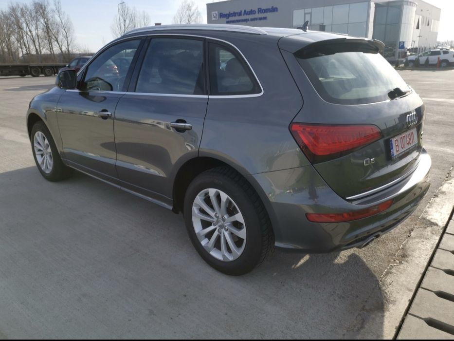 Vand Audi Q5 quattro  S line...