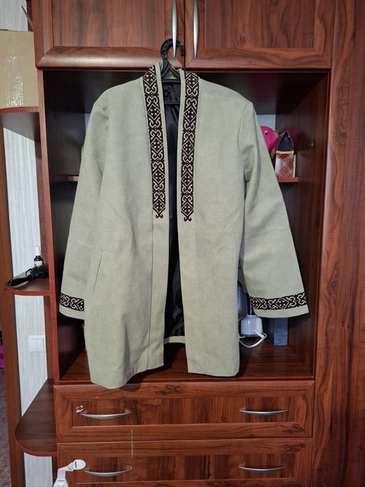 Продам два новых шапана