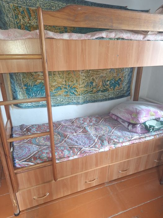 Продам Двухярусная кровать