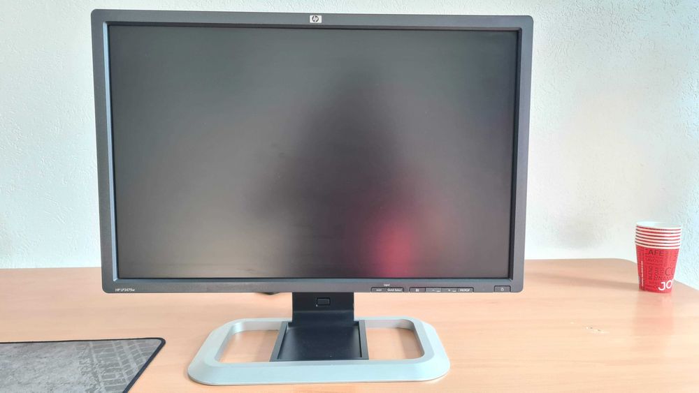 Монитор HP LP2475w 24 инча