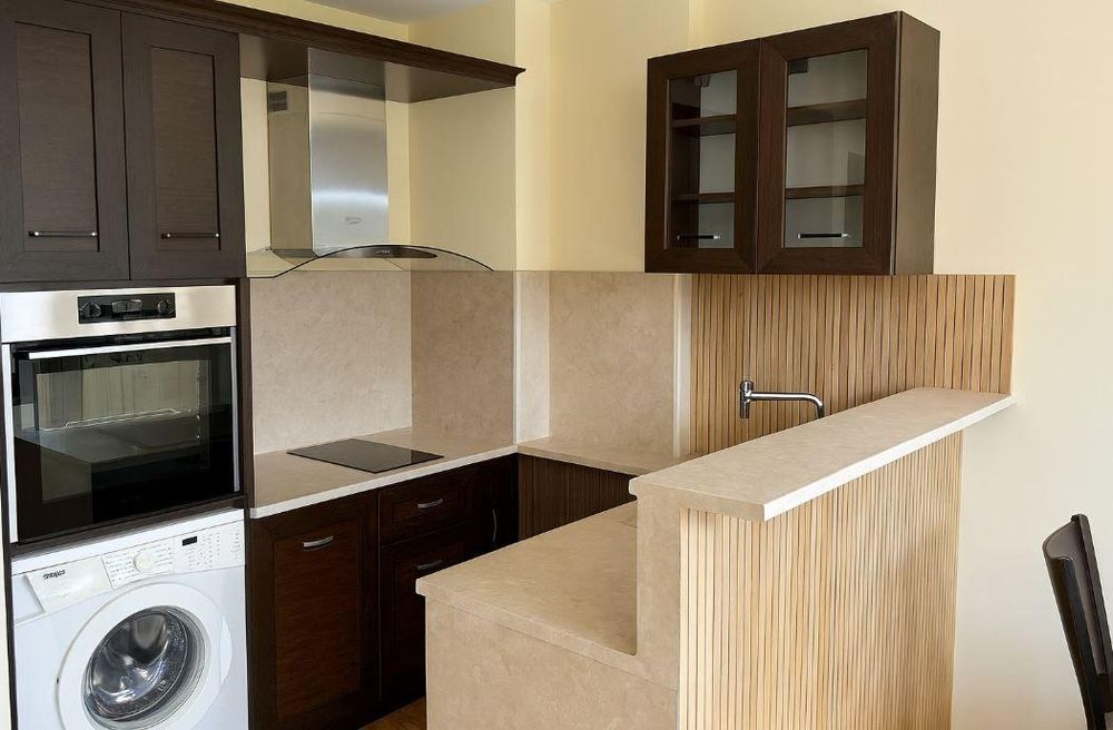 Дава се под наем Двустаен апартамент в Варна, Аспарухово - 70 кв.м за 425 € - Снимка #1