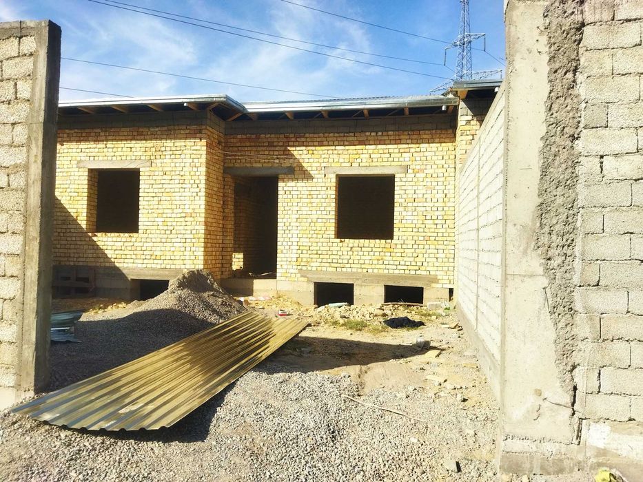 Недостроенный участок