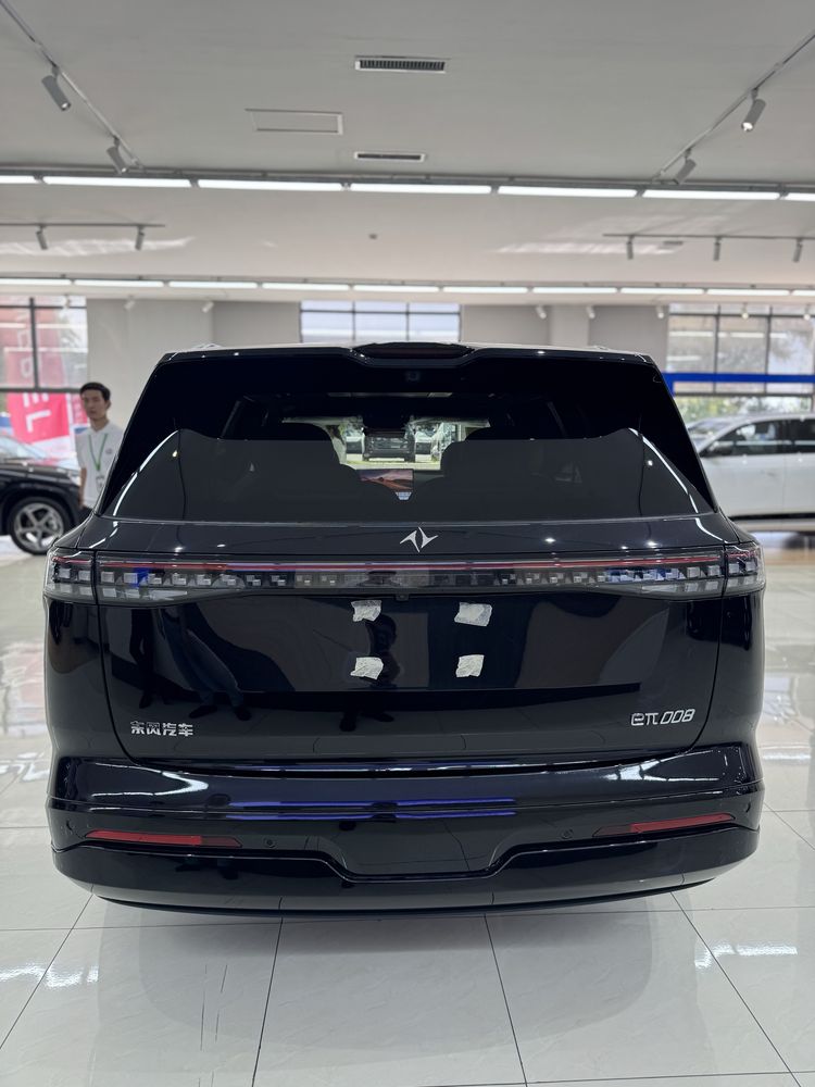 Dongfeng 008 Hybrid 2026