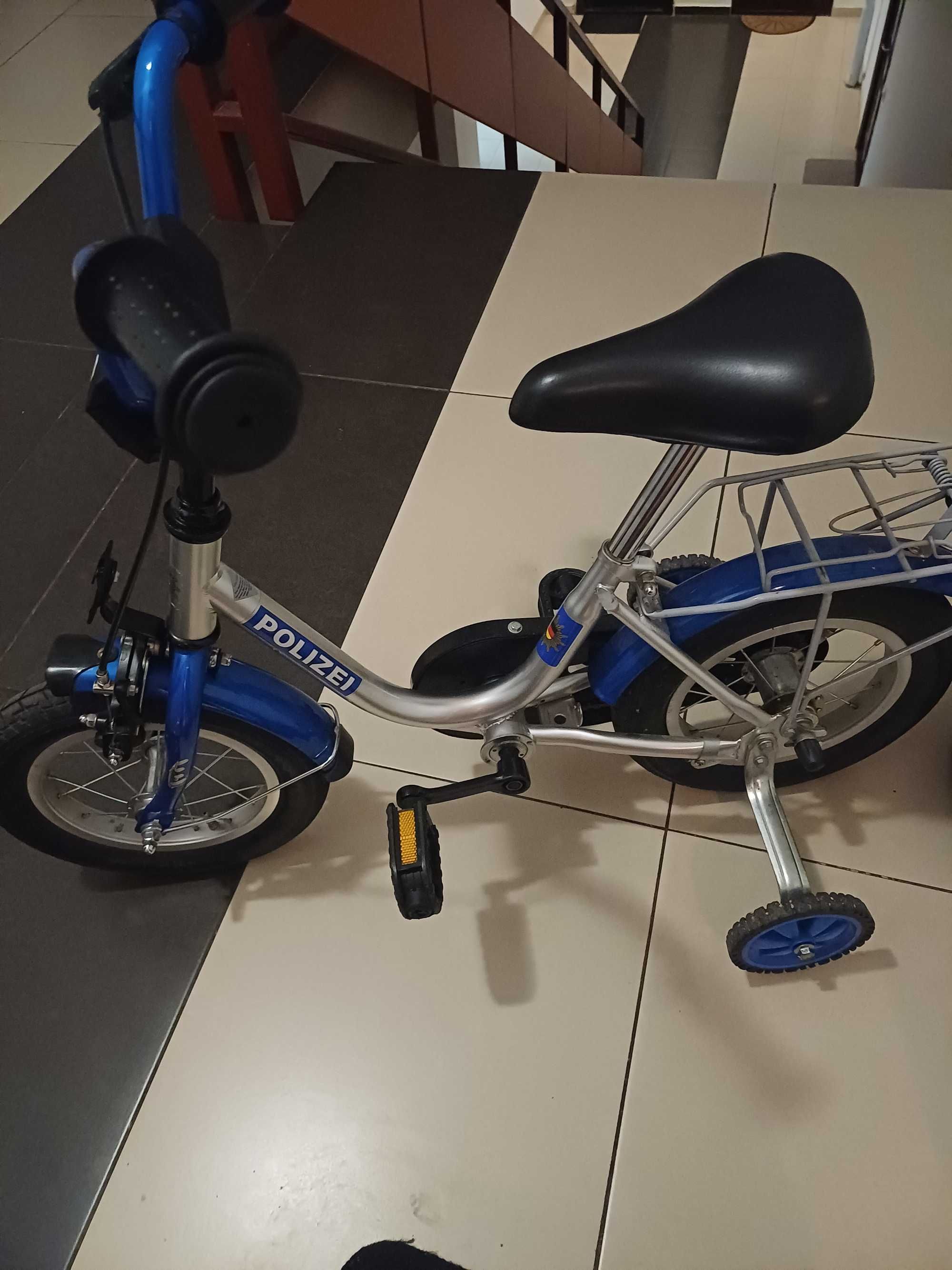 Bicicleta +scaun auto+ tricicleta= 499 LEI