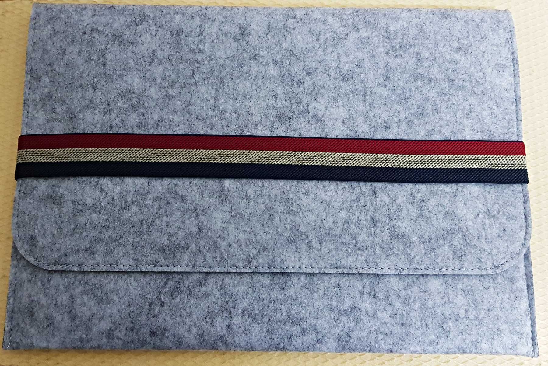 Husa Laptop 13.7-15 inch, noua, sigilata