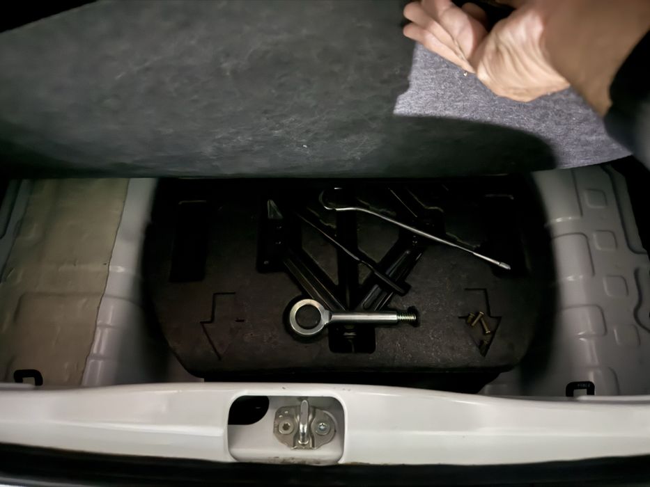 2023-yil 2023 kuzov Masla 2-pozitsiya Spark sotiladi.