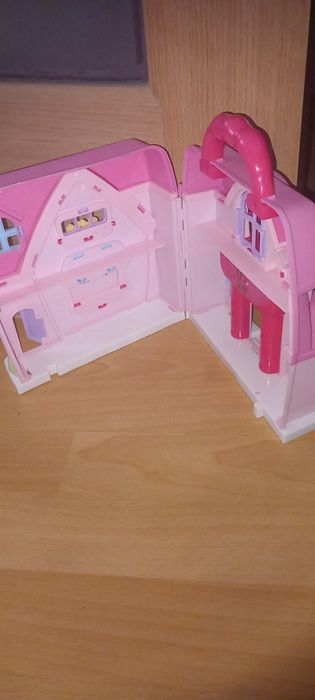 Casuta papusele mici