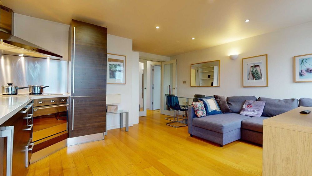 Дава се под наем Двустаен апартамент в София, Център - 62 кв.м за 401.88 € - Снимка #2