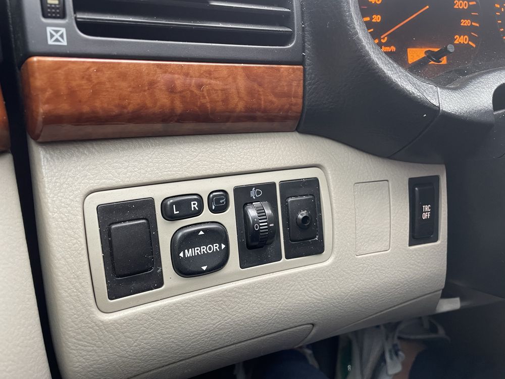 Toyota Avensis 2.2 150 кс 2007 г 4999 лева