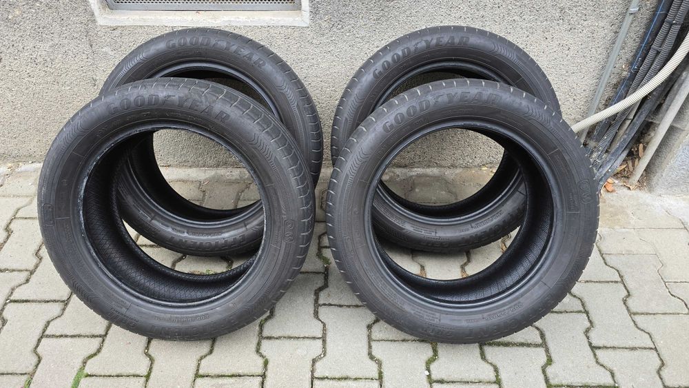 Гуми Goodyear 205/55R16