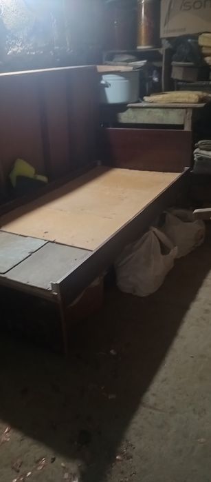 Karavatlar sotiladi narxini kelishamiz