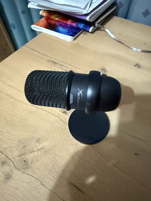 HyperX solocast black