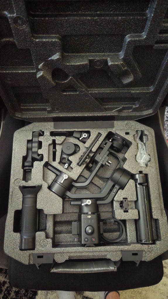 Гимбал Стабилизатор за камери DJI RONIN SC