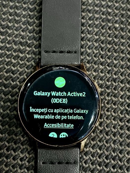Samsung Galaxy Watch Active 2 Gold – Funcțional, defect ecran