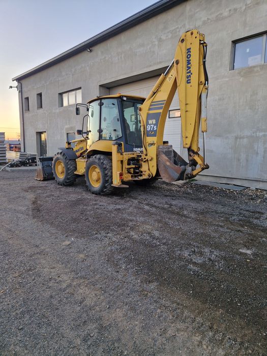 Buldoexcavator  Komatsu