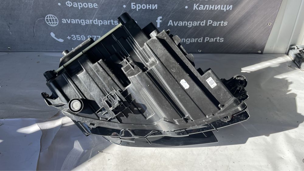 2 броя ляв и 1 брой десен фар Audi Q4 E-Tron 2022-