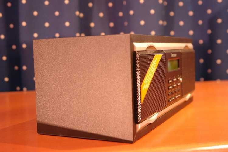 Radio FM + Internet, LENCO IR 2100, LAN  si wireless