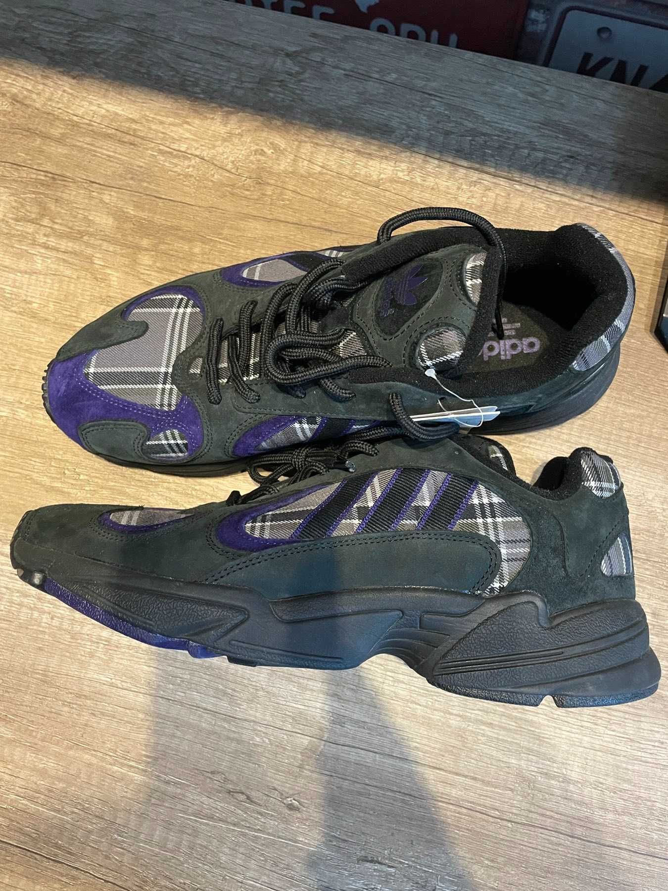 Чисто нови маратонки Adidas Yung-1 Plaid 44 2/3