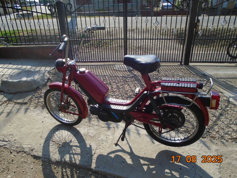 Jawa Babeta scuter cu pedale