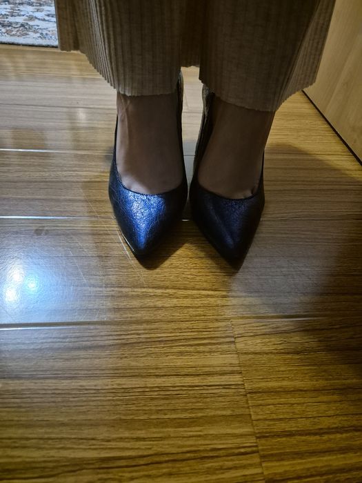 Pantofi eleganti din piele