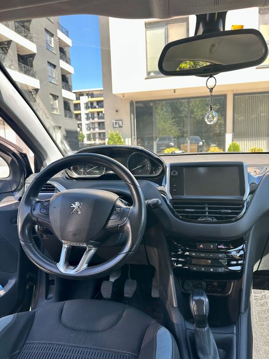 Peugeot 208 1.4i, Бензин/Газ, 95 к.с.