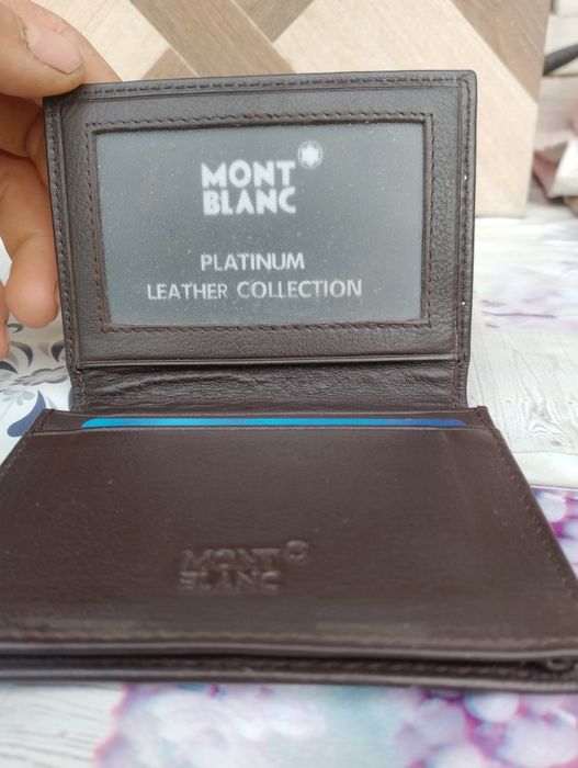 Vând portofel Mont Blank