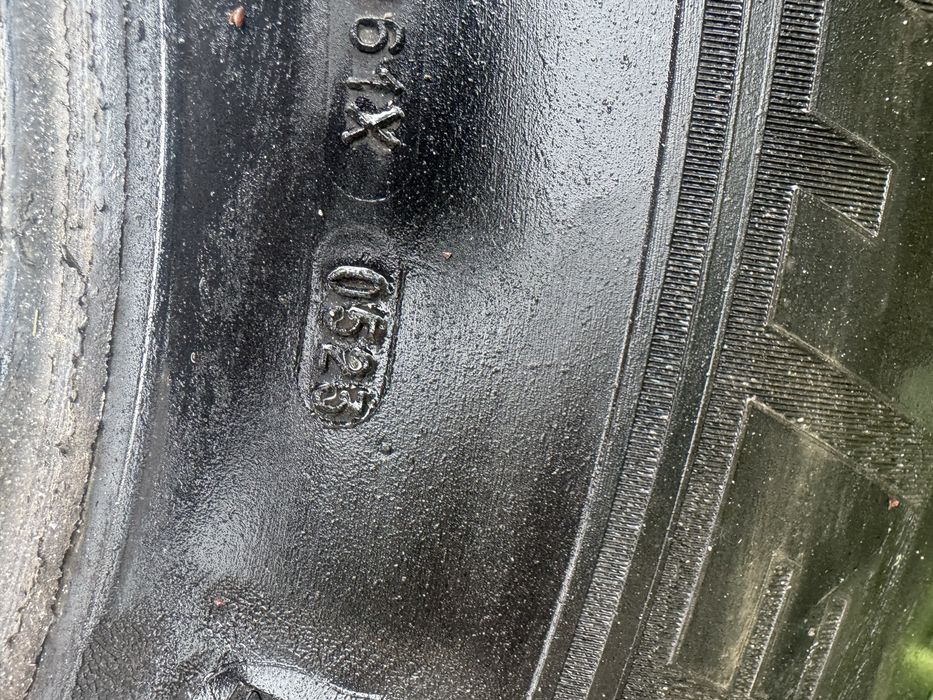 Anvelope camion cap tractor spate