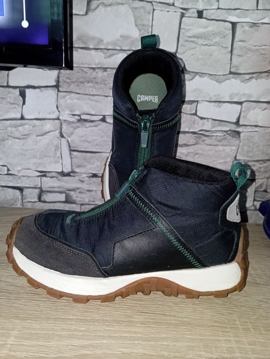 Непромокаеми спортни обувки Camper