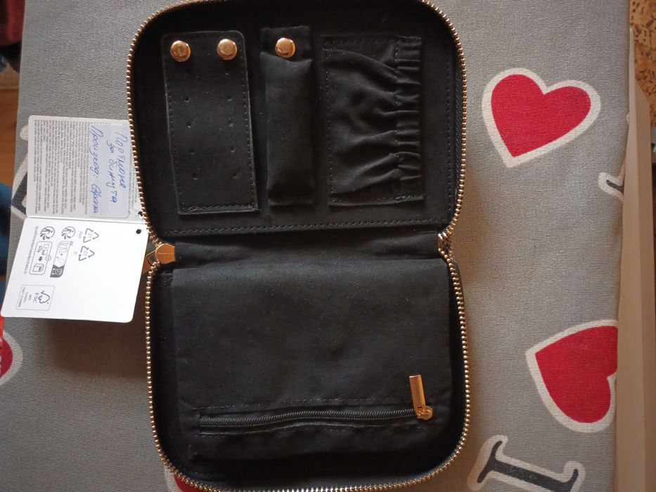 Нови! Несесер за бижута и портфейл естествена кожа