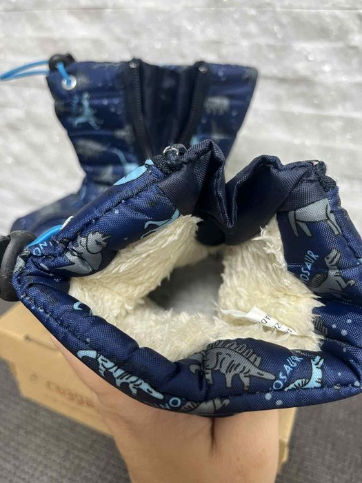 Детски обувки 20,24 номер и боти 25 номер