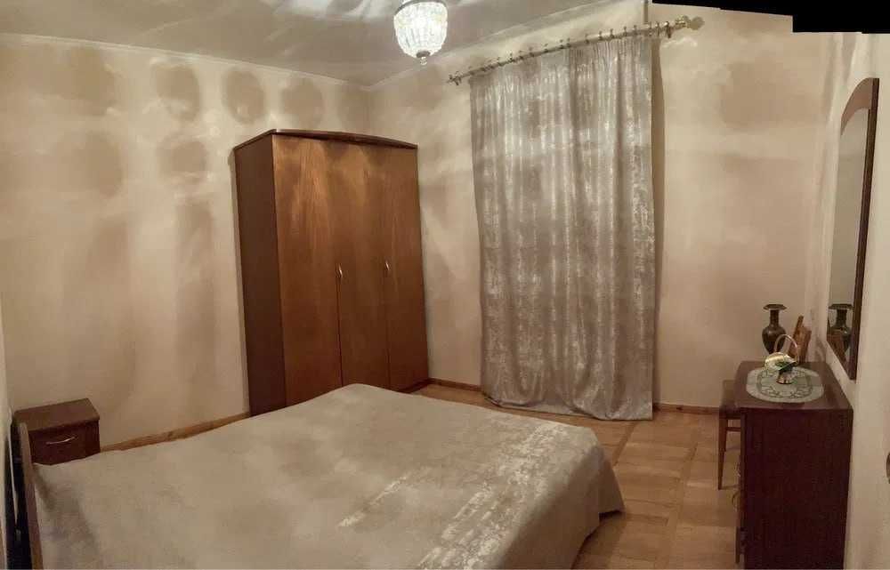 Продаётся 4/6/9 Госпитальный Среднее состояние 97м2 Ор-р: Офис Хуавей