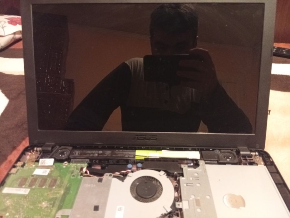 Vând componente Laptop asus