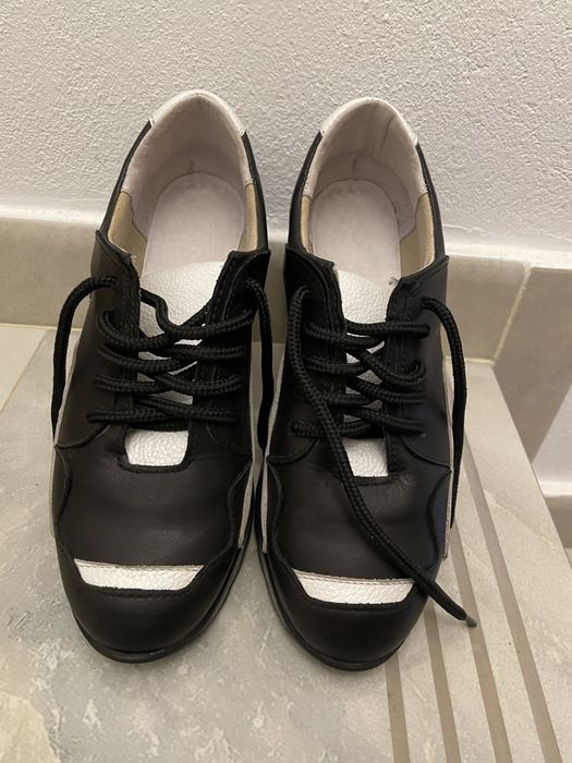 Pantofi din piele marimea 36