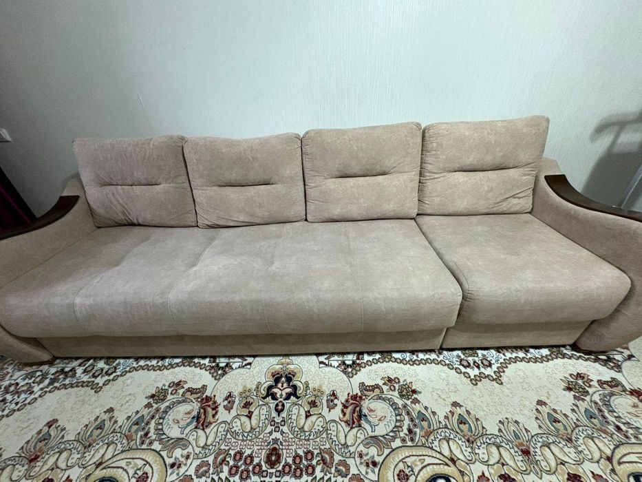 Продам диван в хорошем состоянии