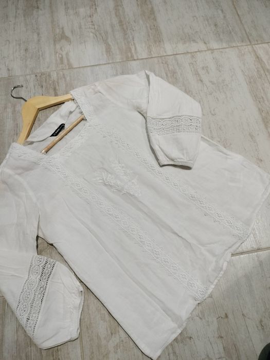 De vânzare cămașă albă mărimea 36