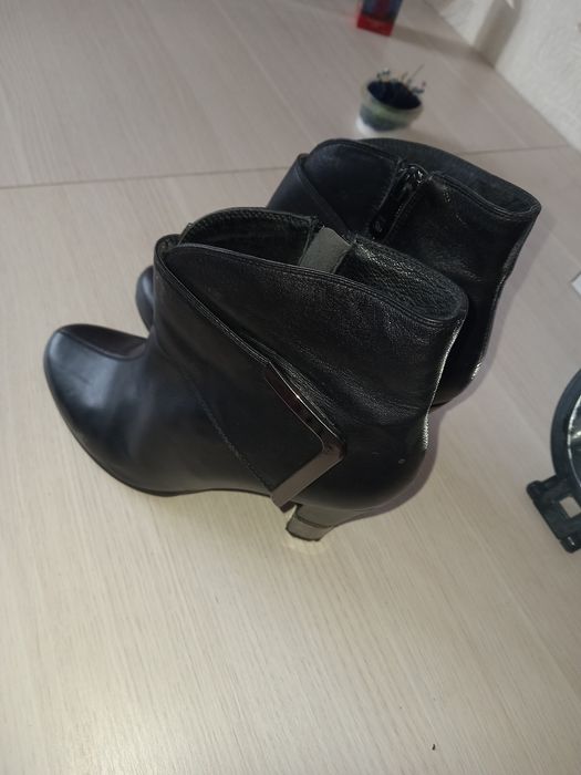 Продам осенние полусапожки