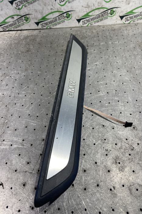 Ornament prag fata dreapta 51.47-7 181 011 BMW Seria 7 F01/F02