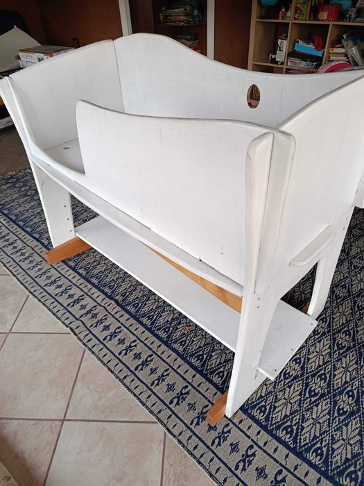 ПОДАРЯВАМ Бебешка кошара, дизайнерска, размер - 122/72/94 .