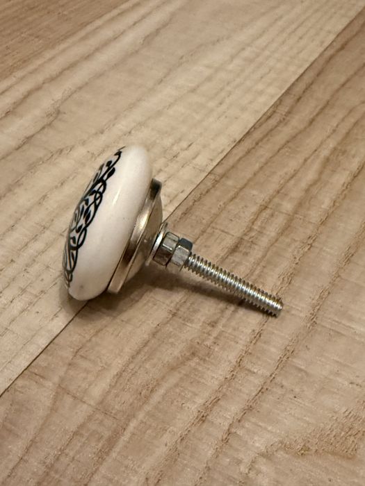 Manere ceramice mobilier