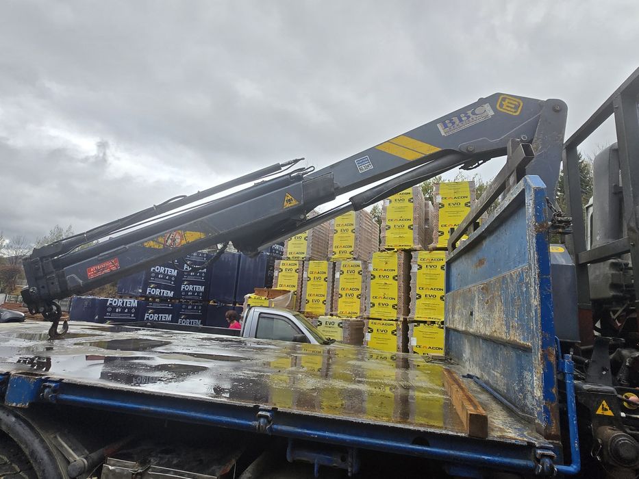 Iveco Magirus 4x4 cu macara