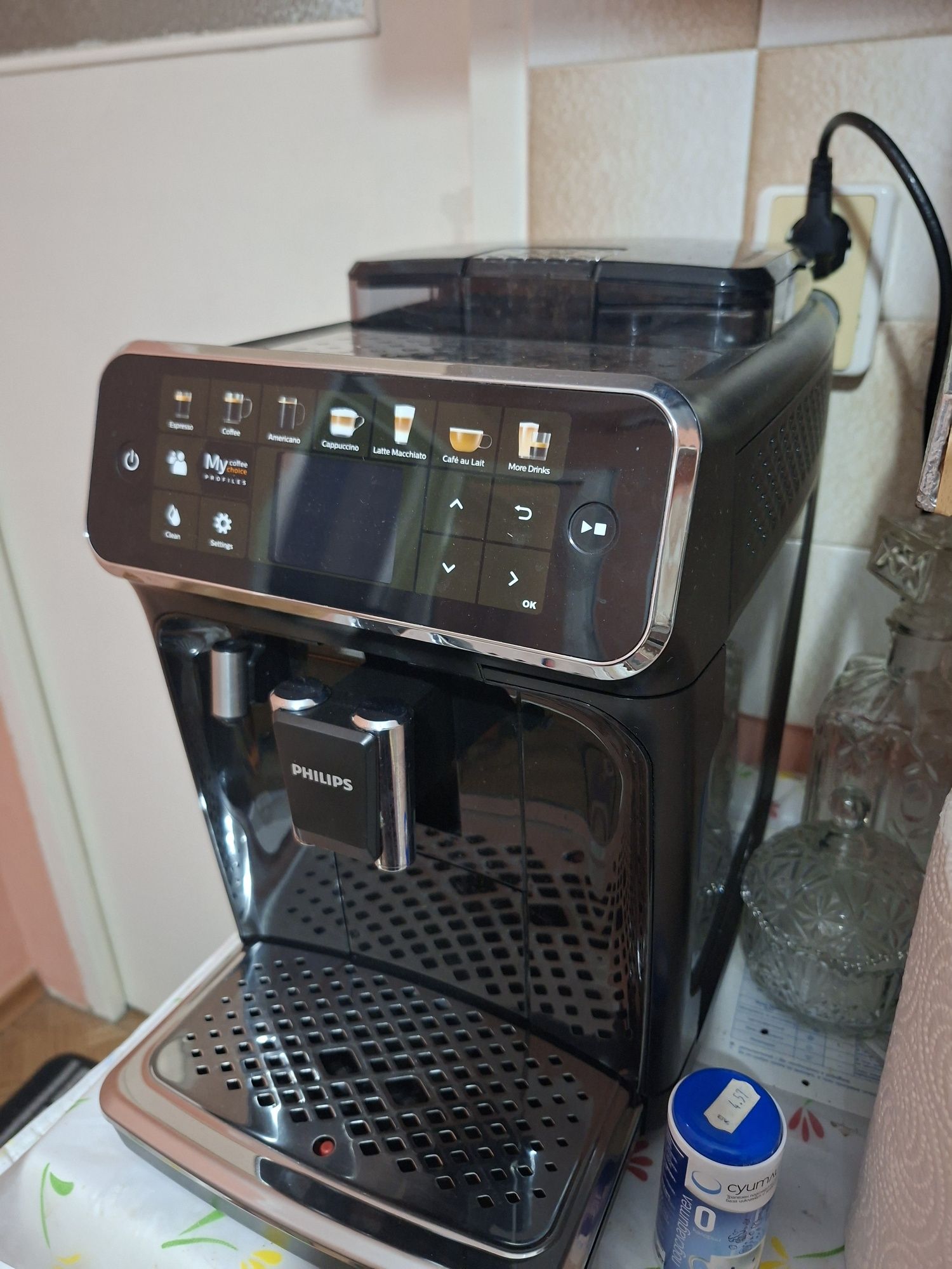 Кафе автомат Philips 5400 latte go
